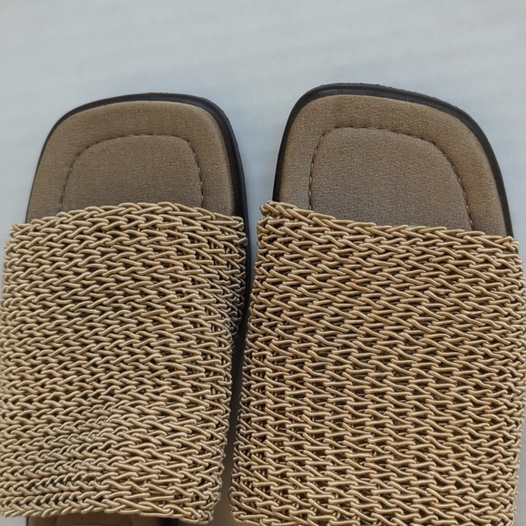 Wesley & Co. Neutral Slide Summer Sandal 6 Tan Brown - Picture 5 of 15